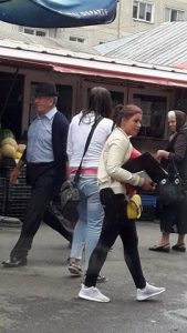 Târgu-Neamț: O nouă metodă de cerșetorie mascată, ZCH NEWS - sursa ta de informații