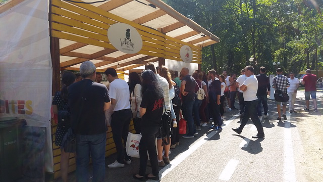 FOTO Mâncare pe săturate la Street Food Festival Bacău, ZCH NEWS - sursa ta de informații