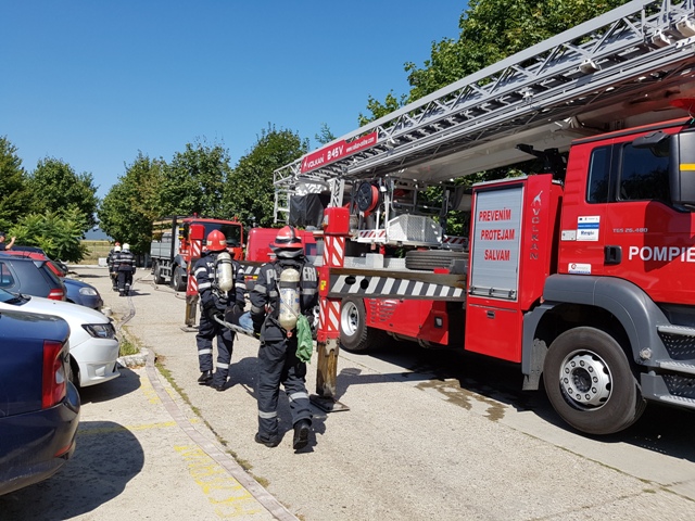 FOTO Cum intervin pompierii în caz de forță majoră la Köber, ZCH NEWS - sursa ta de informații