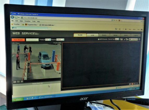 Control video al accesului auto în curtea Spitalului Roman, ZCH NEWS - sursa ta de informații