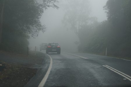 Cod galben de ceață densă în nord-estul țării