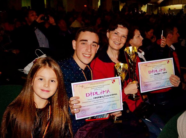 Tinerii actori pietreni, premii la Festivalul &#8222;Neghiniţă&#8221;, ZCH NEWS - sursa ta de informații