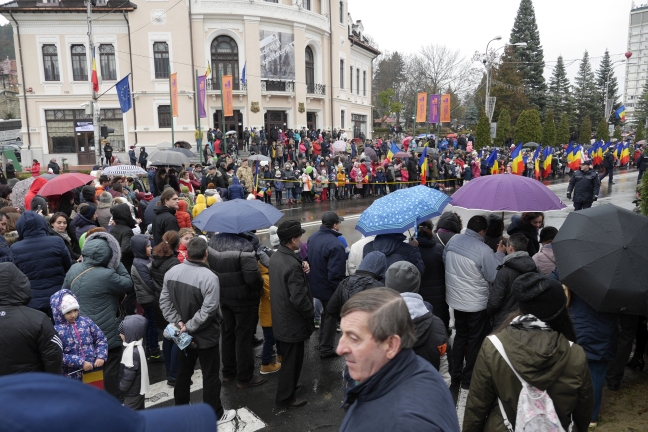 Galerie Foto: Atmosferă de sărbătoare la Piatra Neamț