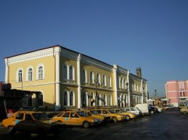Proxenet din zona Gării Roman ridicat de polițiști