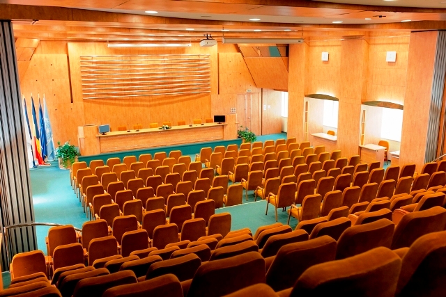 Sală de festivități în Primăria Roman