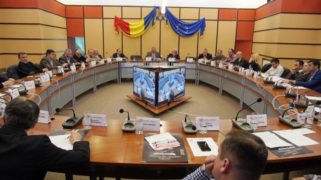 Extraordinară la Consiliul Județean Neamț: turism, Drupo, gunoaie, bani