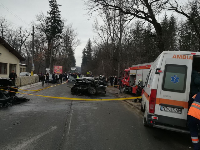 Știre actualizată: Accident grav între Târgu Neamţ şi Pipirig! Un mort şi un rănit grav!, ZCH NEWS - sursa ta de informații