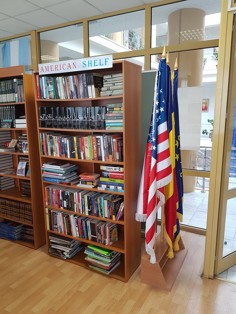 De astăzi, &#8222;Raftul American&#8221; la Biblioteca Judeţeană &#8222;Kirileanu&#8221;, ZCH NEWS - sursa ta de informații