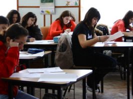 Evaluarea Națională la clasa a VI-a începe astăzi cu proba la Limbă și comunicare Evaluarea Națională la clasa a VI-a începe astăzi cu proba la Limbă și comunicare