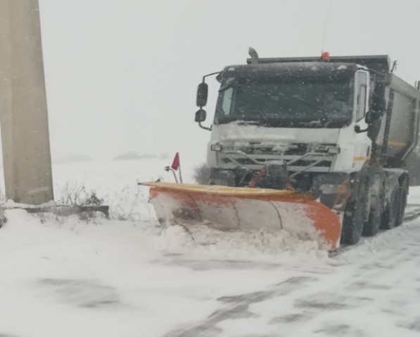 Iarna pe drumurile Moldovei: Avertisment pentru conducătorii auto!, ZCH NEWS - sursa ta de informații