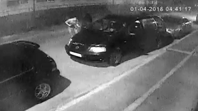 Furt din mașină înregistrat pe cameră video