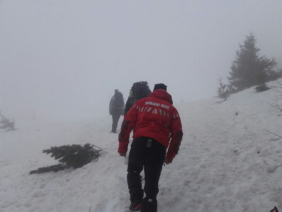Doi turişti din Noua Zeelandă s-au rătăcit în Ceahlău fugind de un urs