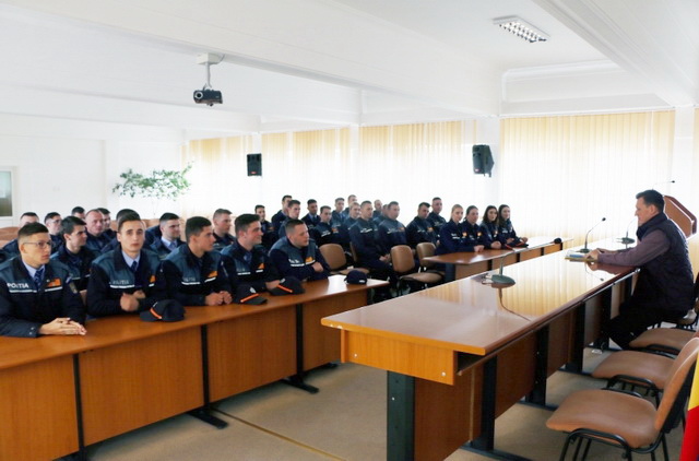 38 de viitori agenți, în practică la Poliția Neamț, ZCH NEWS - sursa ta de informații