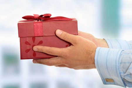 Top 5 cadouri inedite pe care le poti oferi unui barbat, ZCH NEWS - sursa ta de informații
