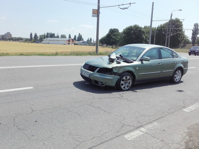 ACTUALIZARE Accident la Săvinești: un Opel și un VW s-au ciocnit, ZCH NEWS - sursa ta de informații