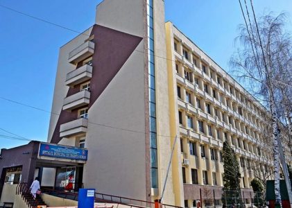 Sinucidere la Spitalul Roman, o femeie s-a aruncat de la etaj, ZCH NEWS - sursa ta de informații