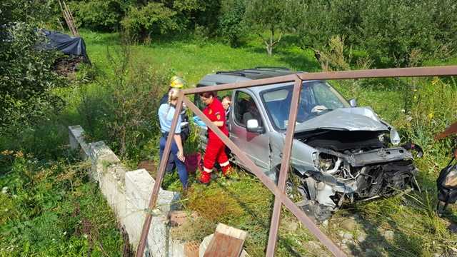 Accident de circulație cu 4 victime la Tarcău. Foto, ZCH NEWS - sursa ta de informații