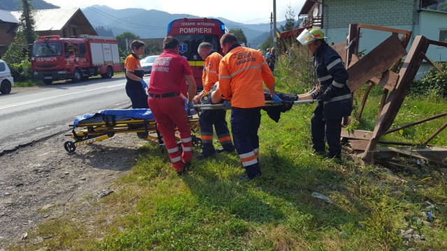 Accident de circulație cu 4 victime la Tarcău. Foto, ZCH NEWS - sursa ta de informații