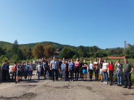 Târgu-Neamţ: Rossal a curăţat malurile Ozanei de Ziua Mondială a Curăţeniei