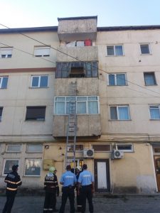Târgu-Neamţ: A scăpat cu viaţă după ce s-a aruncat de la etajul al doilea, ZCH NEWS - sursa ta de informații
