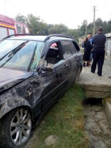 Un accident, două victime: şoferul şi o bătrână care stătea în faţa casei, ZCH NEWS - sursa ta de informații