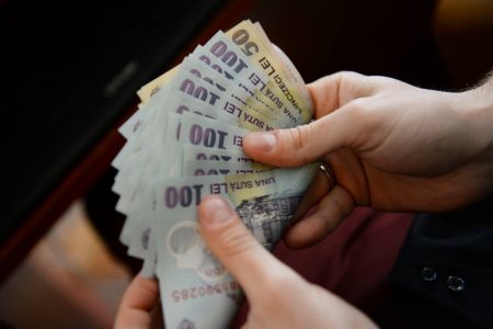Se anunță creșteri salariale pentru bugetari- în Prefectură câștigurile ar putea ajunge la nivelul celor din Secretariatul General al Guvernului, ZCH NEWS - sursa ta de informații
