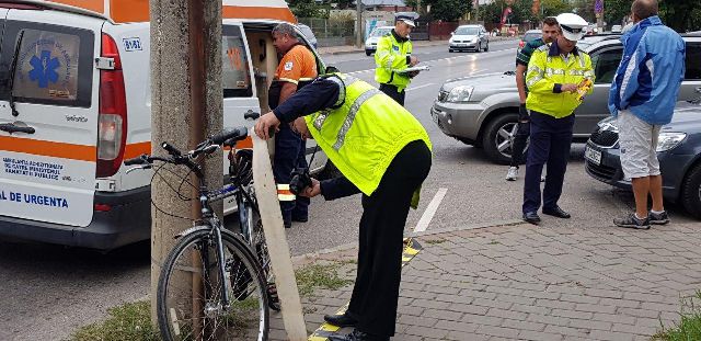 Accident la Piatra Neamț, biciclist lovit de un SUV. Foto, ZCH NEWS - sursa ta de informații