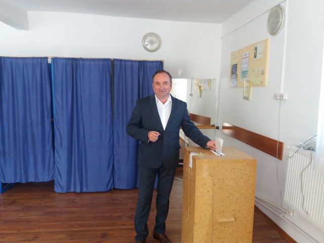Primarul Daniel Harpa: ”Am votat pentru viitorul tinerilor, din respect pentru Biserica Ortodoxă care s-a mobilizat”, ZCH NEWS - sursa ta de informații
