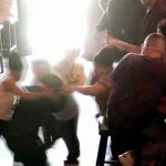 Șase bărbați arestați preventiv după un scandal într-un local din Piatra Neamț