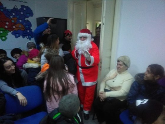 Moș Crăciun a venit la 50 de copii din Piatra Neamț, ZCH NEWS - sursa ta de informații