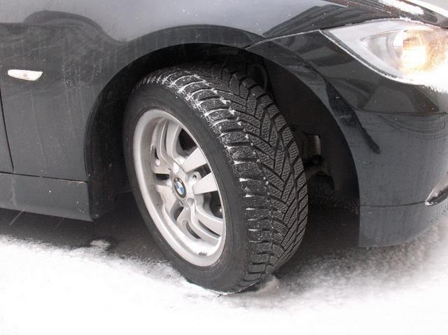 Recomandările poliţiei pentru circulaţia rutieră pe vreme de iarnă