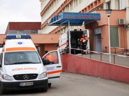 Copilă de 2 ani, opărită cu apă clocotită