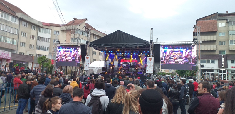 Seara „Cenaclul Flacăra” la Târgu Neamţ