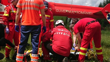 Cetățean francez accidentat grav în masivul Ceahlău, preluat de elicopter, ZCH NEWS - sursa ta de informații
