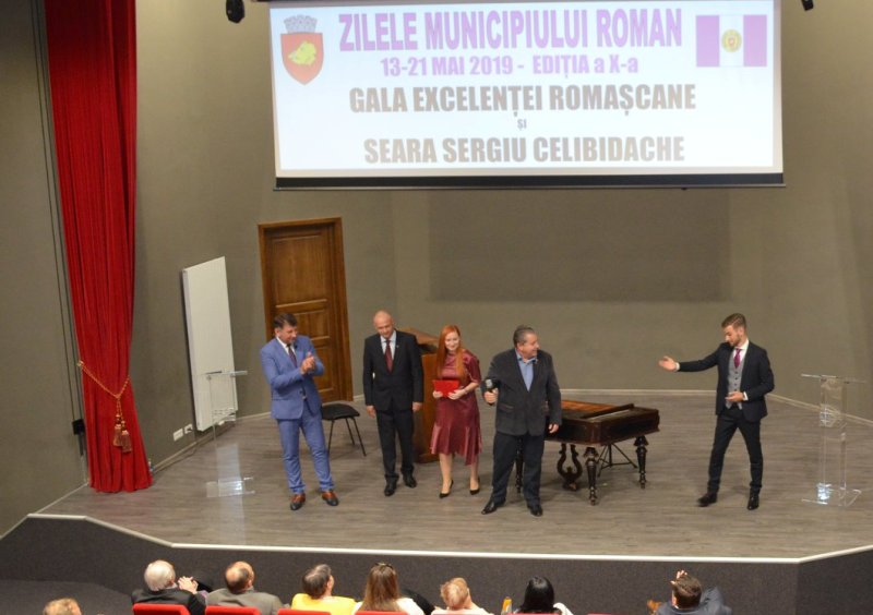 Romanul și-a onorat valorile &#8211; Gala Excelenței Romașcane, ZCH NEWS - sursa ta de informații