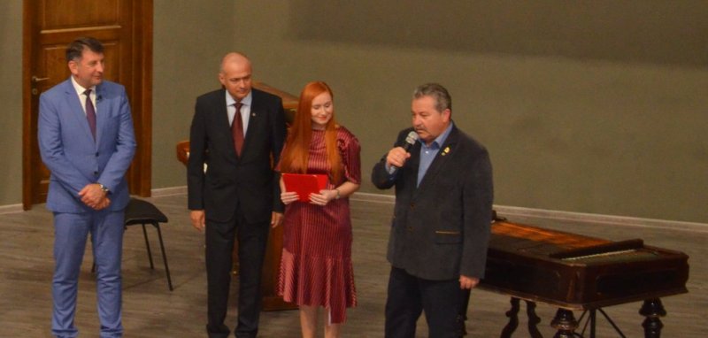 Romanul și-a onorat valorile &#8211; Gala Excelenței Romașcane, ZCH NEWS - sursa ta de informații