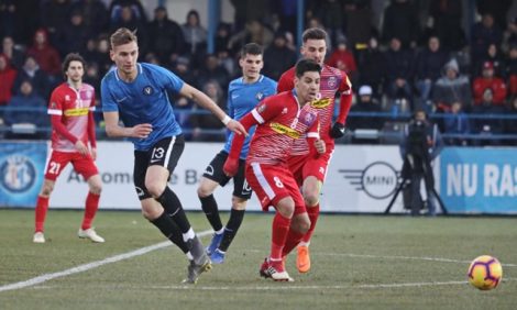 Reprezentantele Moldovei in primele doua ligi de fotbal din România, ZCH NEWS - sursa ta de informații