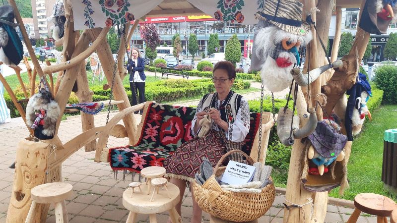 Festivalul de artă populară tradițională „Lada cu zestre” la Piatra Neamț, ZCH NEWS - sursa ta de informații