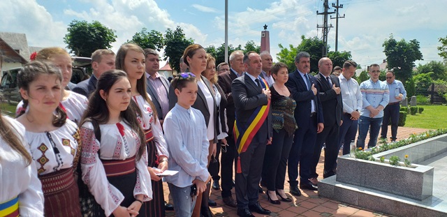 Ziua Eroilor marcată și la Târgu Neamț, ZCH NEWS - sursa ta de informații