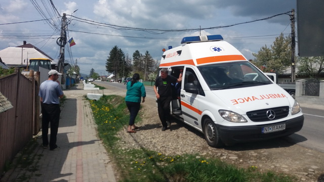 Cândești: Nenorocit în bătaie, în propria casă