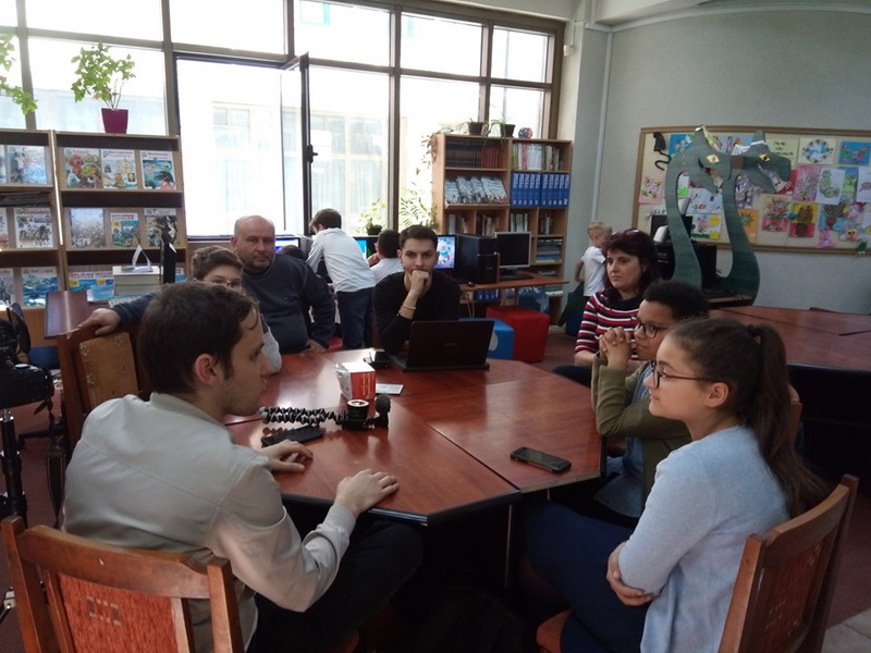 Biblioteca &#8222;Kirileanu&#8221; a implementat proiectul &#8222;Şcoala de reporteri&#8221;, ZCH NEWS - sursa ta de informații