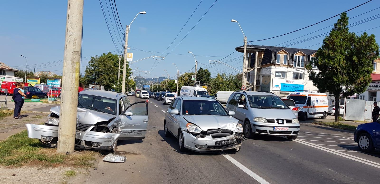 FOTO: Accident cu doi răniți la ieșirea din municipiul Piatra Neamț, ZCH NEWS - sursa ta de informații