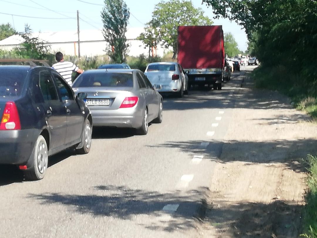 Trafic îngreunat pe drumul Piatra Neamț &#8211; Roman, ZCH NEWS - sursa ta de informații