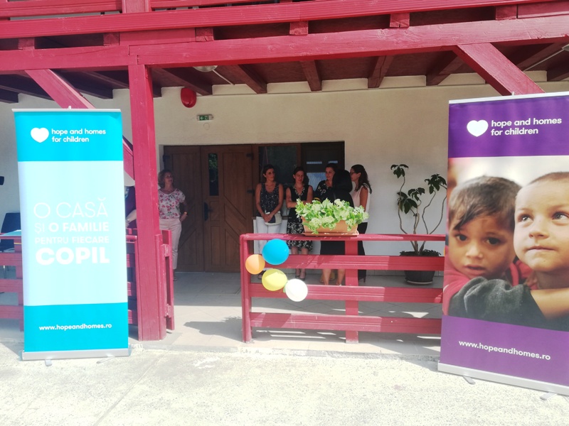 Casa Felix: 12 copii fericiți la Roznov