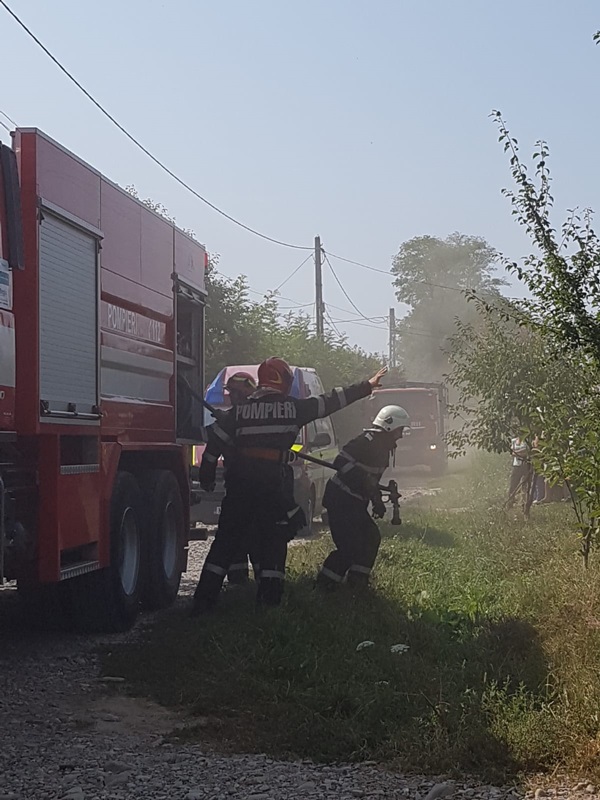 Incendiu în comuna Răucești. Foto, ZCH NEWS - sursa ta de informații