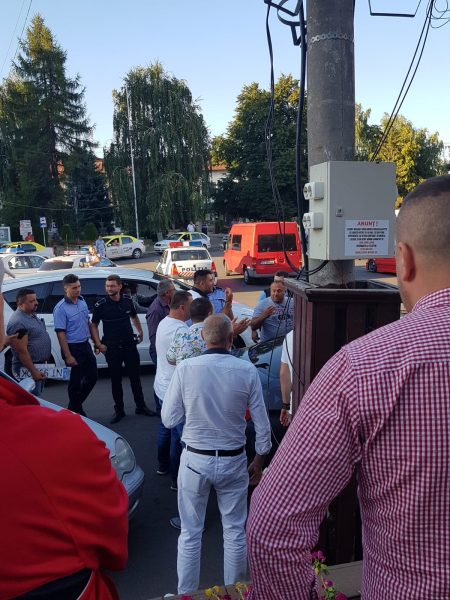 FOTO: Bătaie în centrul orașului Târgu Neamț, ZCH NEWS - sursa ta de informații