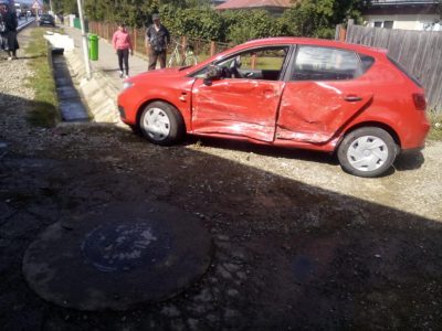 FOTO: Trei răniți în teribilul impact dintre patru mașini, din fața Primăriei Vânători-Neamț, ZCH NEWS - sursa ta de informații