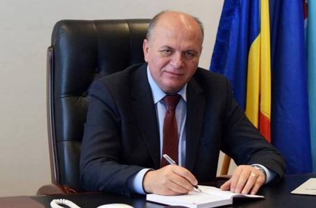 Primarul Dragoș Chitic: ”Le doresc cadrelor didactice putere de muncă, iar elevilor mult succes şi reușite în acest nou an școlar! ”, ZCH NEWS - sursa ta de informații
