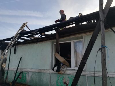 Explozie și panică după ce o casă a luat foc, lângă brutăria din Tămășeni, ZCH NEWS - sursa ta de informații