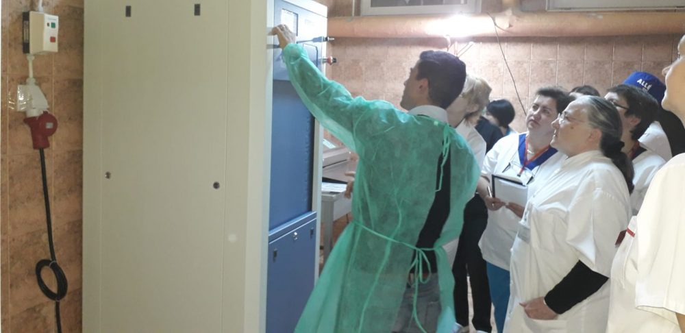Spitalul Județean: Noul sterilizator instalat, urmează computerul tomograf
